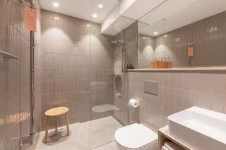 Отель Oru Hub Hotel Таллин Стандартный трехместный номер-2
